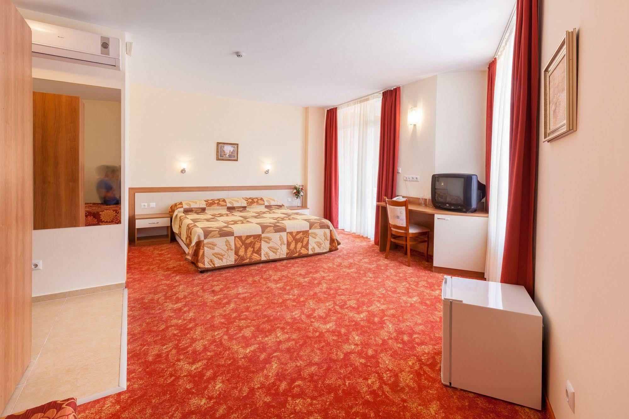 Hotel Riagor Солнечный берег Экстерьер фото